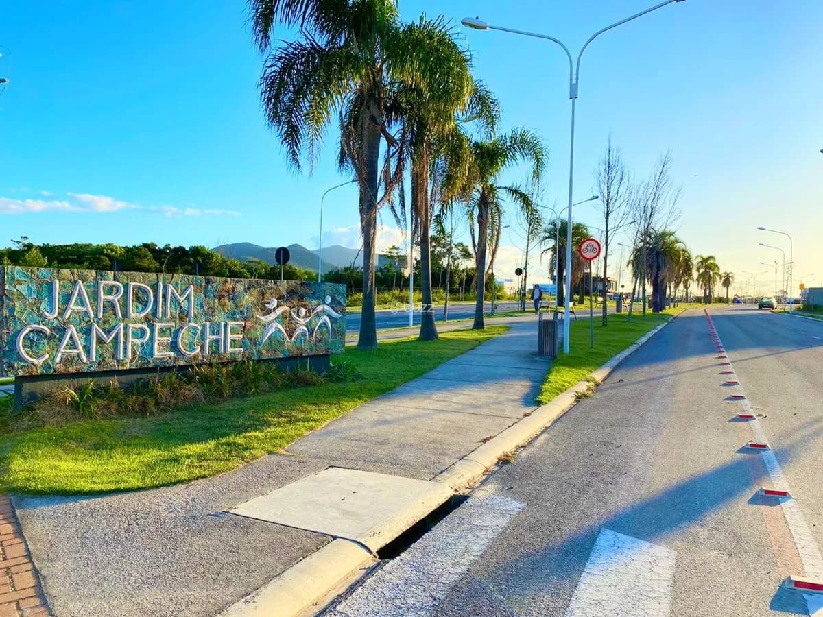 Terreno no Jardim Campeche
